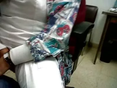 கவர்ச்சியான கெல்சி மன்றோ தனது காதலனுடன் படகில் உடலுறவு கொண்டார்
